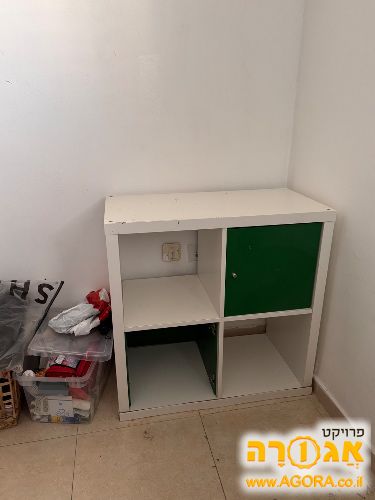 ארונית