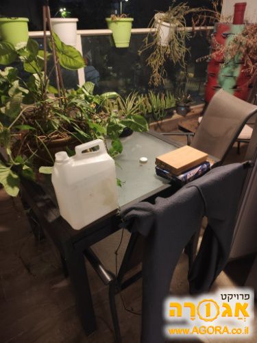 שולחן מרפסת פלוס ארבעה כסאות