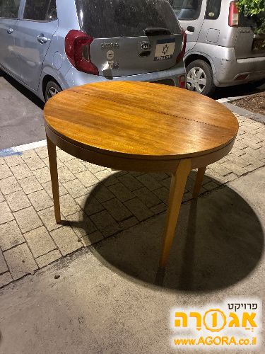 שולחן עגול מיד סנצ'ורי