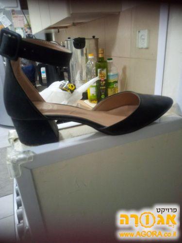 נעלי עקב