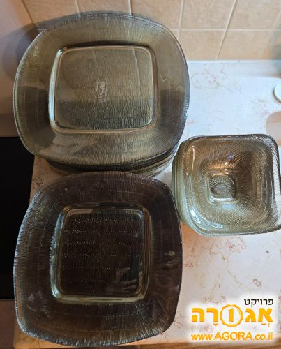 סט צלחות זכוכית באיכות מעולה ל-12 סועדים