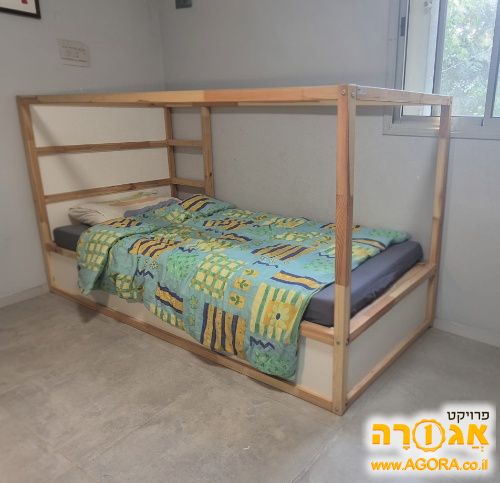 מיטת יחיד מיטת ילדים מיטה לנוער