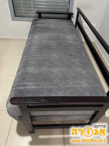 מיטת יחיד
