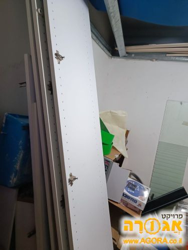 ארון בגדים