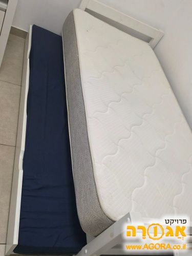 מיטת ילדים עם מיטת חבר ומזרונים