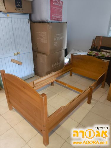 מיטה מתכווננת לילד