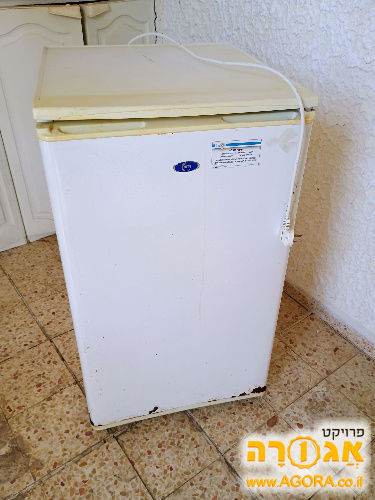מקרר קטן