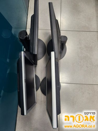 4 מסכי מחשב לתיקון
