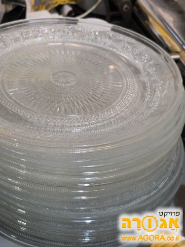 צלחות זכוכית