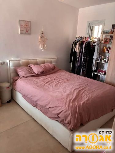 מיטה זוגית ומזרן 140*190 עם ארגז
