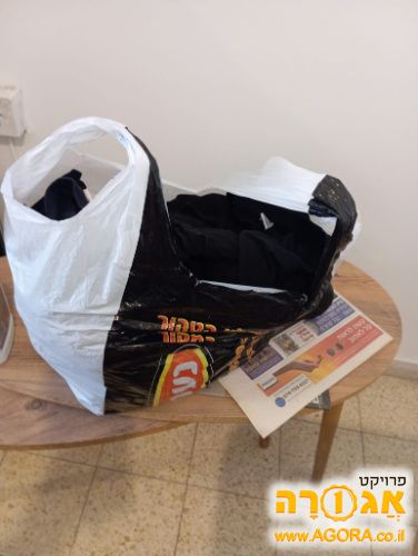 חולצות טי שחורות