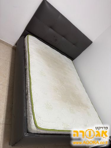 מיטה זוגית