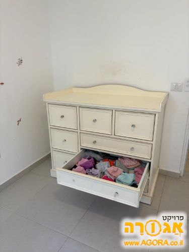 שידת החתלה