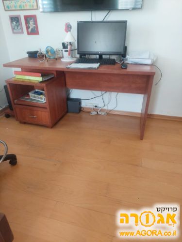 שולחן כתיבה