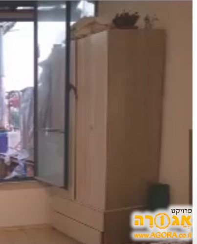 ארון בגדים