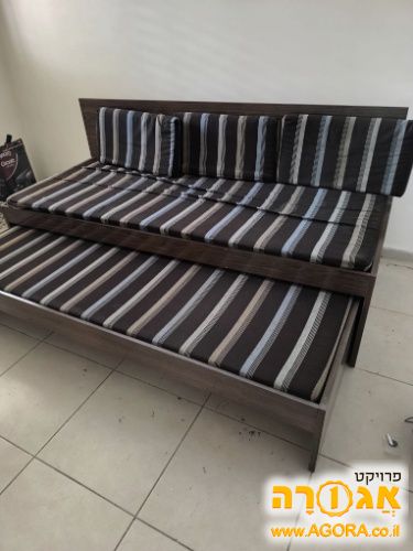 מיטה נפתחת