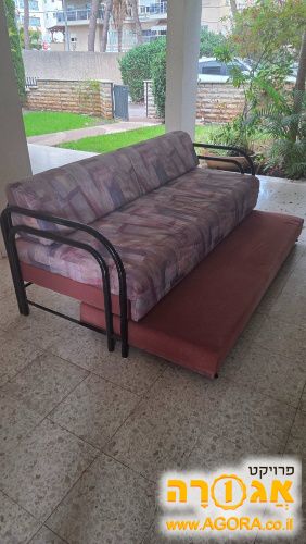 ספת נוער נפתחת