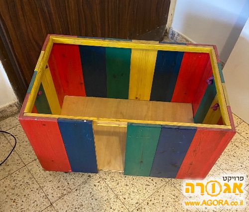 ארגז עץ לחדר ילדים