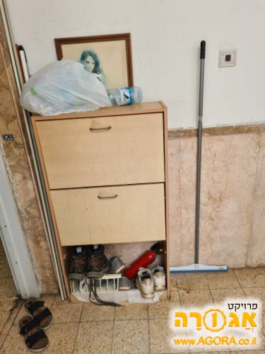ארון נעליים מעץ