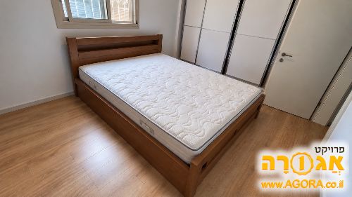מיטה זוגית