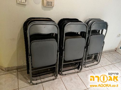 כיסאות מתקפלים
