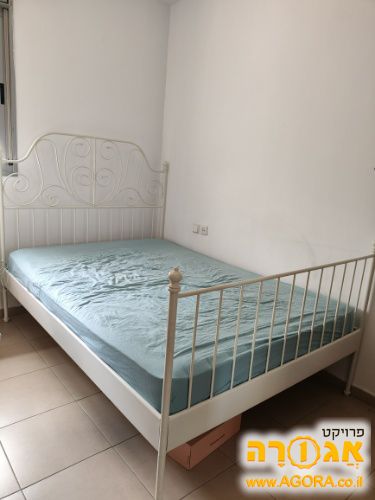 מיטה זוגית ומזרן