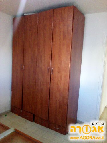 ארון בגדים