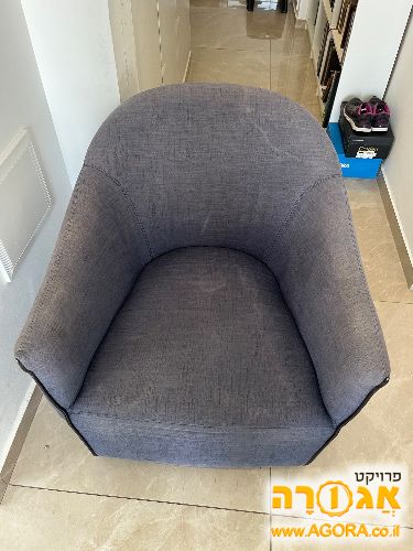 כורסא מסתובבת
