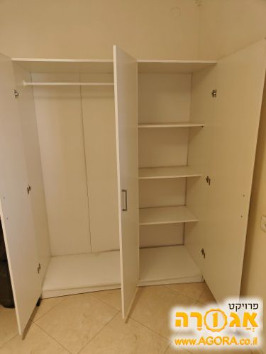 ארון בגדים