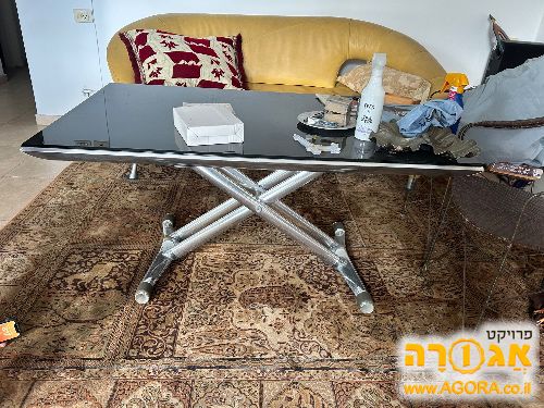 שולחן זכוכית לסלון