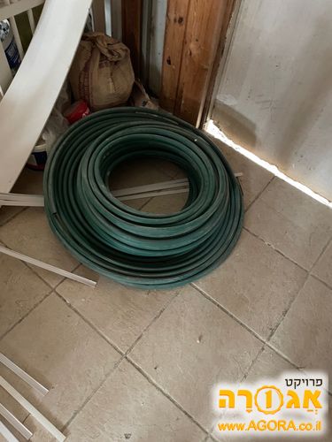 צינור ירוק להשחלת חשמל