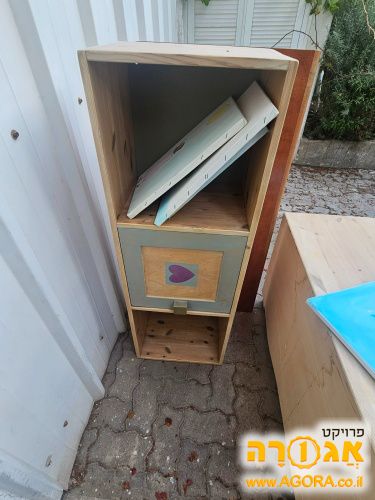 ארונית לחדר ילדים