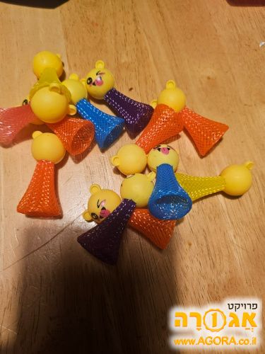 12 צעצועי פלסטיק חמודים