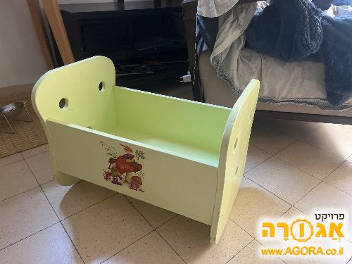 מיטת בובה