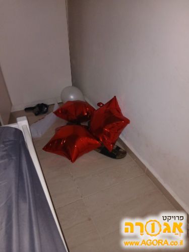 בלונים