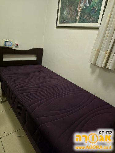 מיטה וחצי עם ארגז מצעים