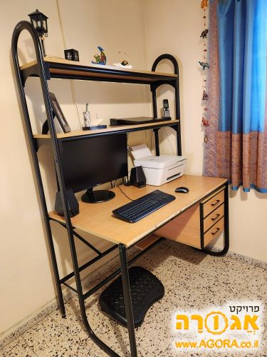 שולחן משרדי לבית