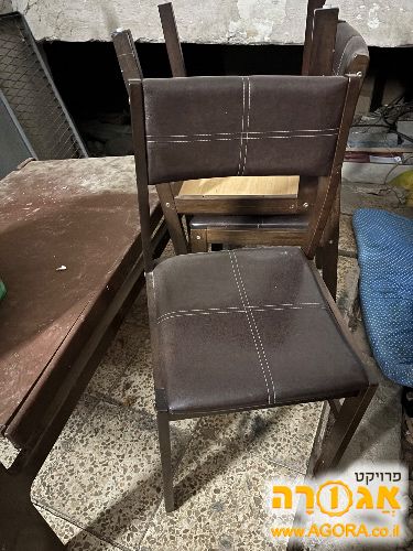 כיסאות לפינת אוכל