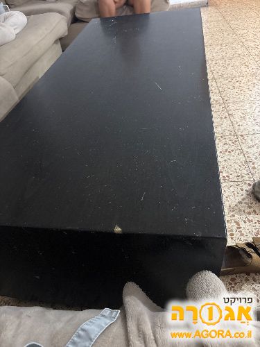 שולחן