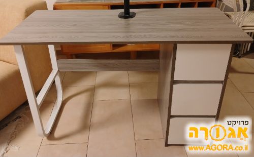 שולחן כתיבה