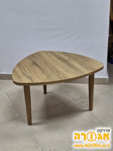 שולחן סלוני