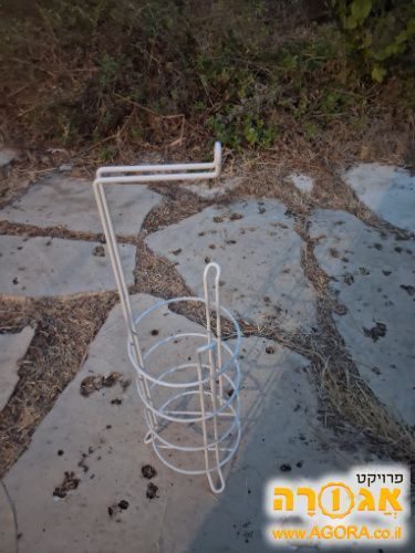 מתקן לנייר טואלט