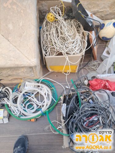 כבלי תקשורתת