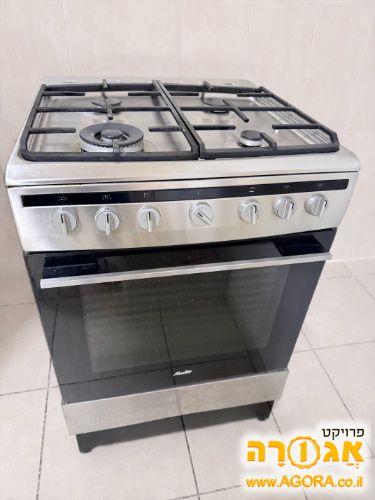תנור עם כיריים גז