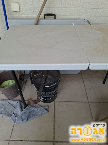 שולחן מתקפל