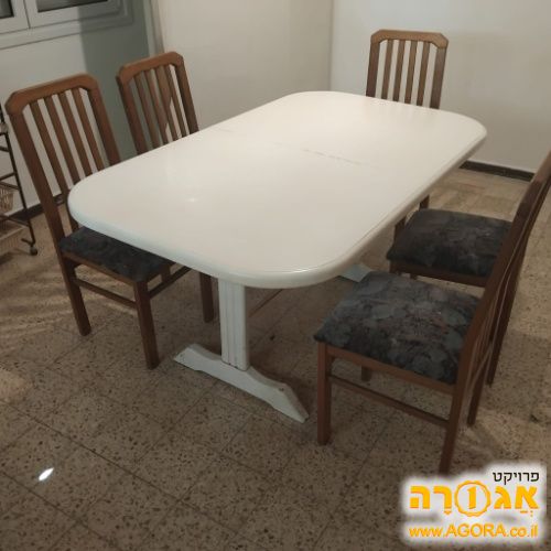 שולחן אוכל למטבח