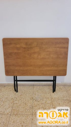 שולחן