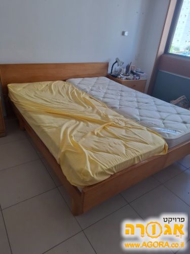 מיטה זוגית + מזרונים