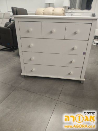 שידת החתלה לתינוק