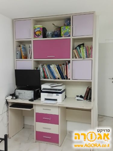 שולחן כתיבה